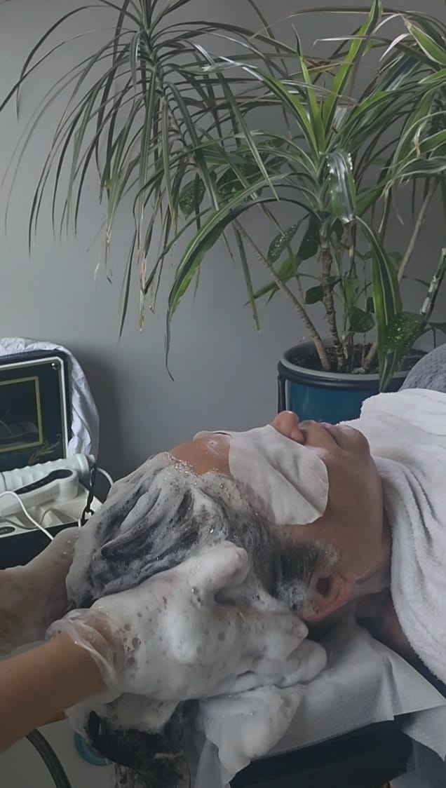 Head spa scalp treatment