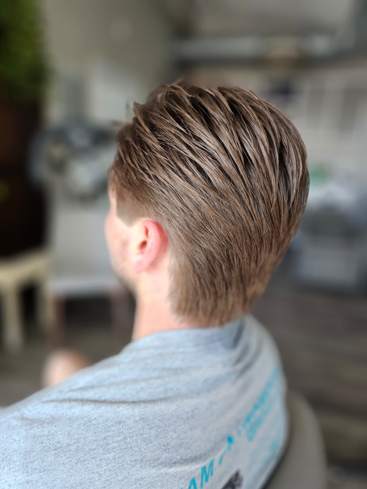 Men's style haircut